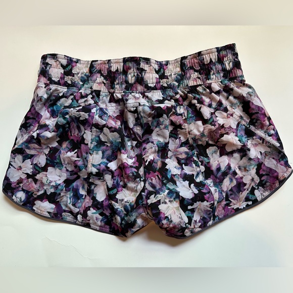 lululemon athletica Floral Women's Shorts - Black and Purple - Picture 4 of 5